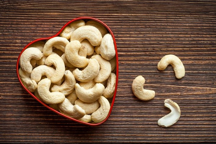 organic-cashew